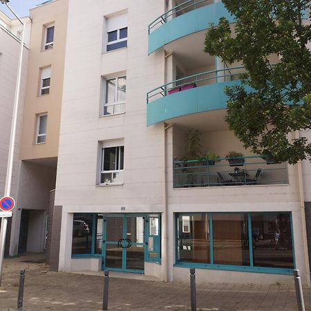 Le Pompidou T2 Pour 2 A 4 Pers Avec Parking Prive & Balcon Place Ney Angers Exteriör bild