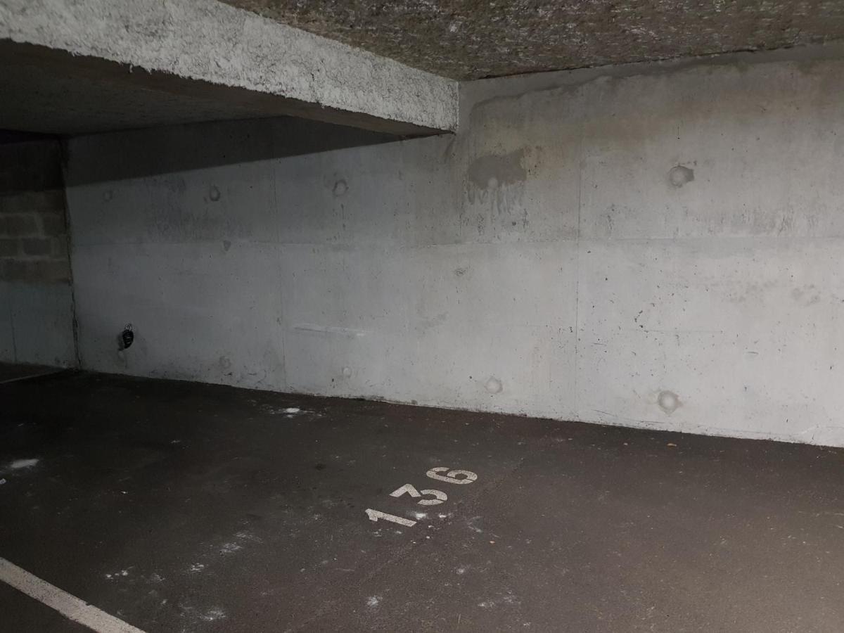 Le Pompidou T2 Pour 2 A 4 Pers Avec Parking Prive & Balcon Place Ney Angers Exteriör bild